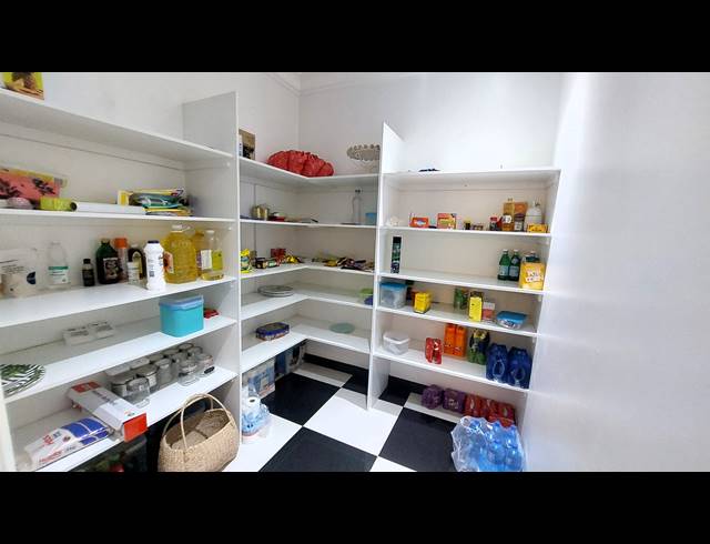 3 BEDROOM TOWNHOUSE FOR SALE IN SHELLY BEACH